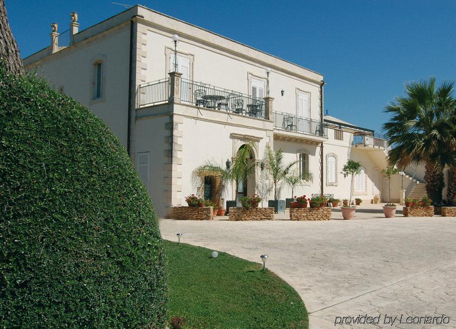 Charme Hotel Villa Principe Fitalia فانوسا المظهر الخارجي الصورة