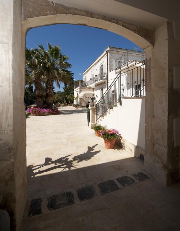 Charme Hotel Villa Principe Fitalia فانوسا المظهر الخارجي الصورة